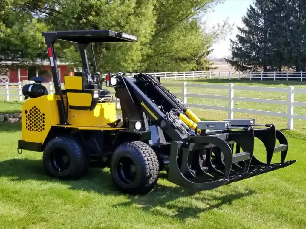 774r-loader-with-grapple-lg-1024x768.jpg.webp